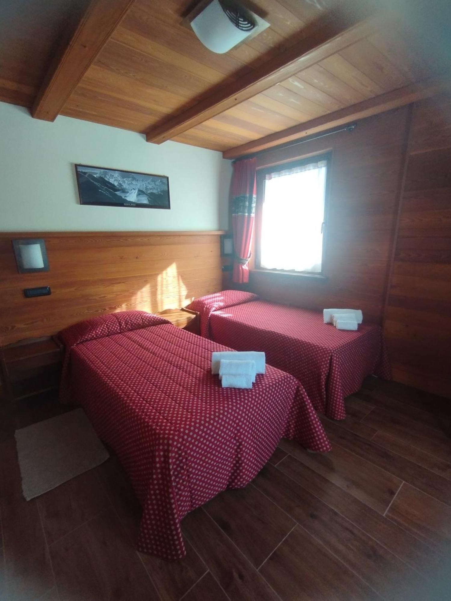 Villa Americana Chambres D'Hotes シャンポルク エクステリア 写真