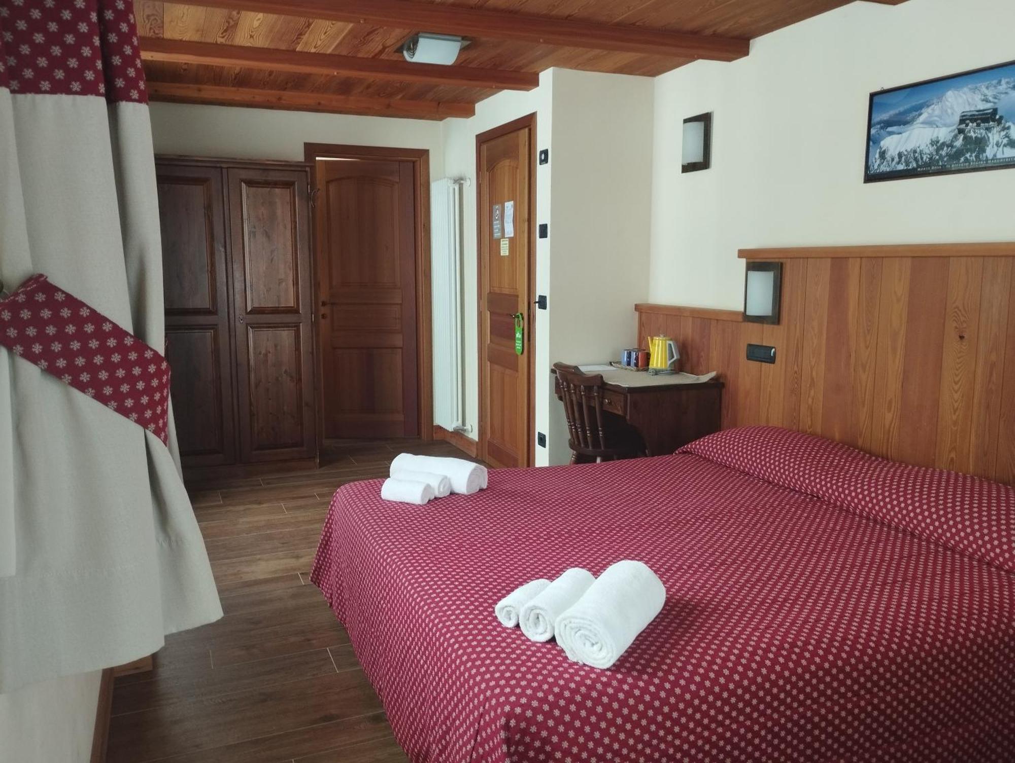 Villa Americana Chambres D'Hotes シャンポルク エクステリア 写真