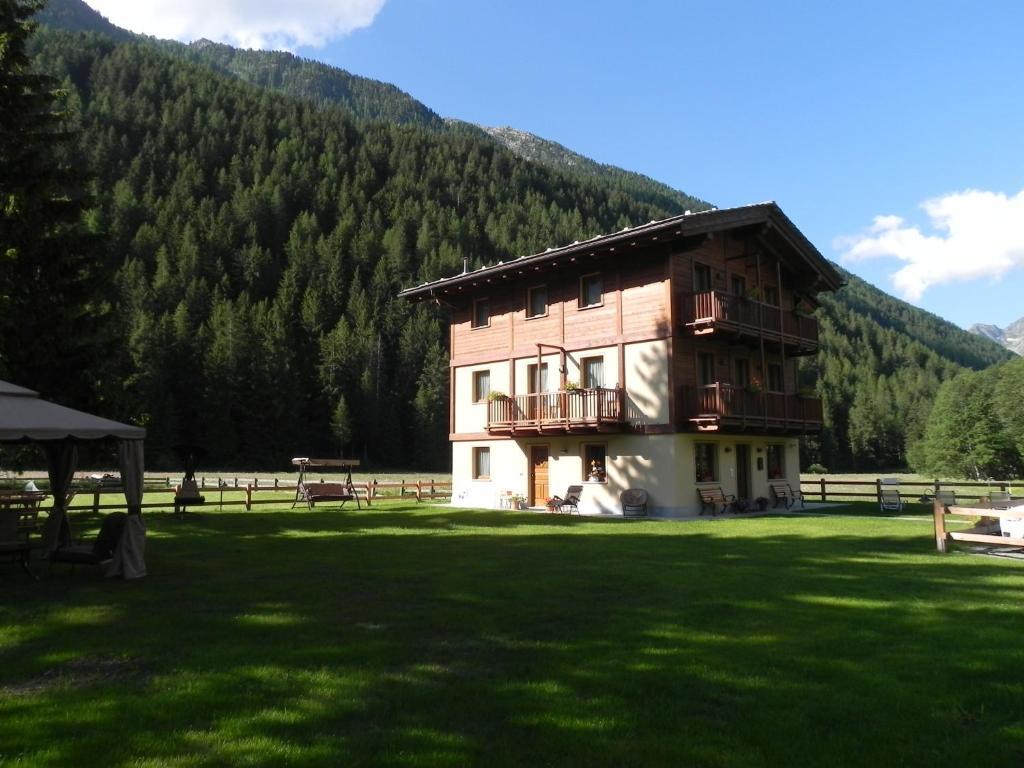 Villa Americana Chambres D'Hotes シャンポルク エクステリア 写真