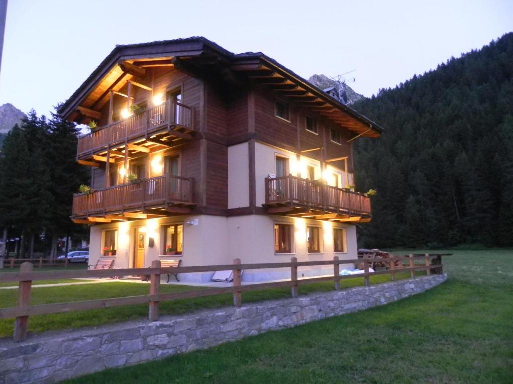 Villa Americana Chambres D'Hotes シャンポルク エクステリア 写真