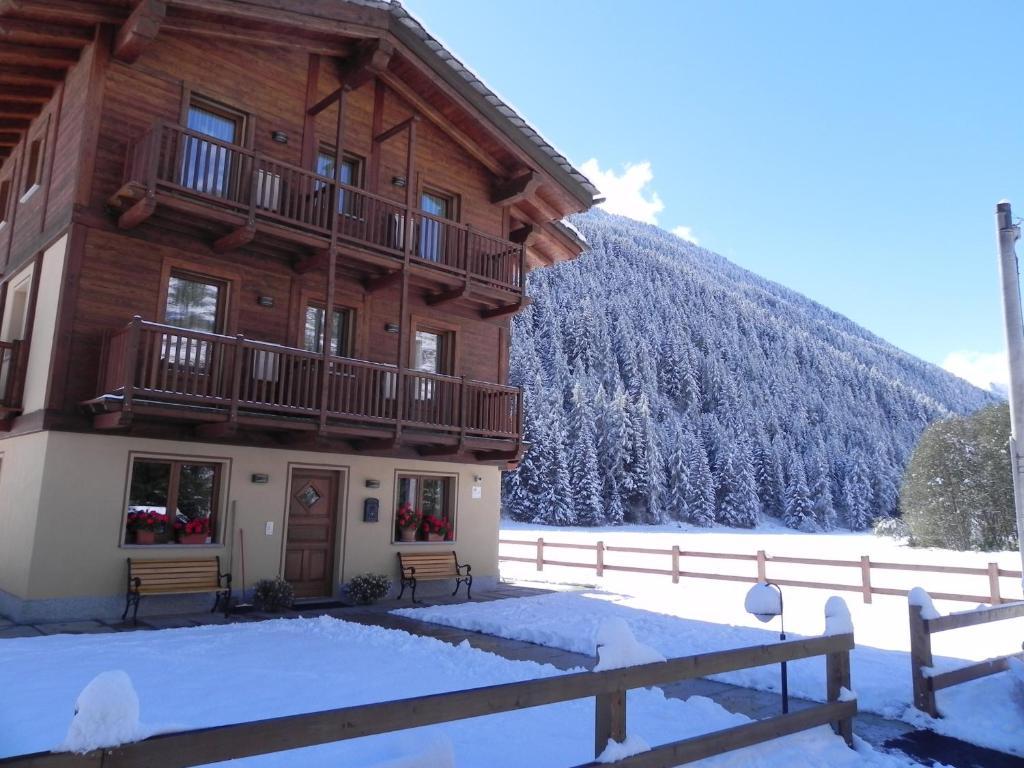 Villa Americana Chambres D'Hotes シャンポルク エクステリア 写真