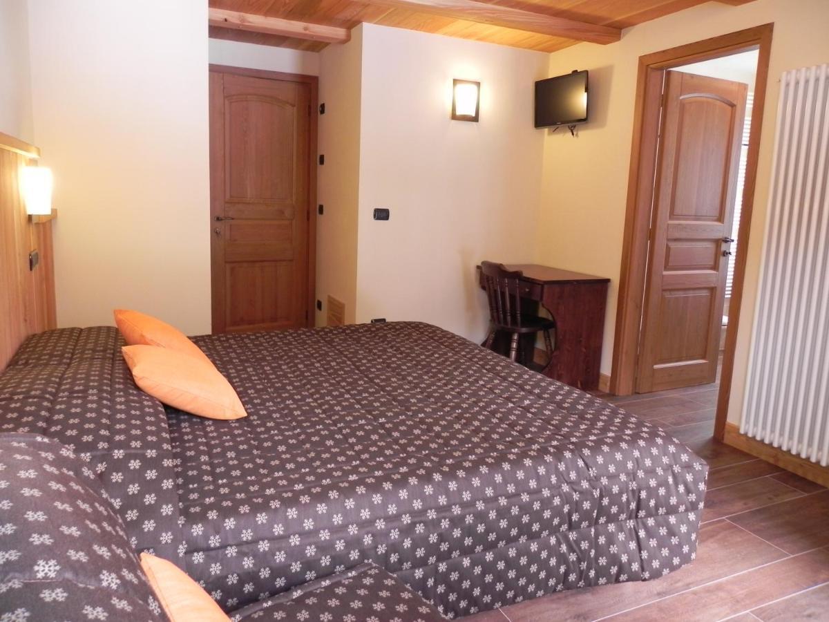 Villa Americana Chambres D'Hotes シャンポルク 部屋 写真